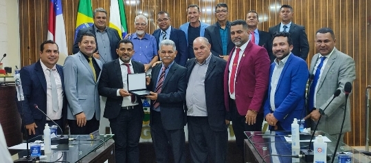 Luís Sevalho recebe Homenagem na Câmara Municipal de Tefé.